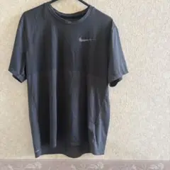 ナイキ　Tシャツ Lサイズ