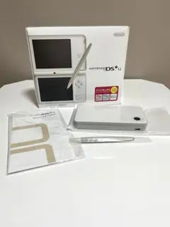 NINTENDO DS i LL ホワイト 本体