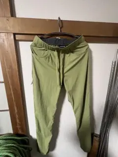 Item thumbnail for item 4814560c-5bd7-42e0-b666-6dc6acbed535