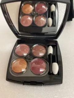 CHANEL レ キャトルオンブル58アンタンシテ