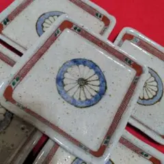 渋草焼　竹洞舎　渋草陶窯　渋草柳三作　色絵花文　香合　共布共箱　V　7323 渋草柳三 造 湯呑み 渋草焼 赤絵 花草文 - メルカリ