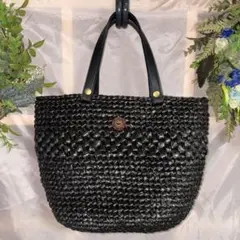 スズランテープ ハンドメイド 黒の編み込みかごバッグ 飾りボタン付き