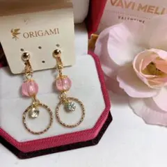 新品未使用 淡いピンクビーズ×ストーン イヤリング
