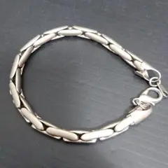 Item thumbnail for item d73af42e-8b07-4703-aed6-aa438822b58c