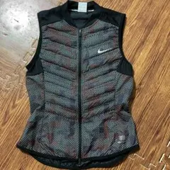 ナイキ ランニングベスト