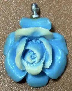 チャーム 薔薇 ブルー 青