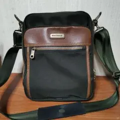 ACE World Traveler ショルダーバッグ