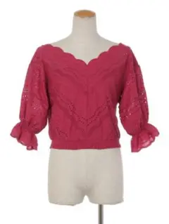 【匿名配送】美品　titty&co. コットンスカラップトップス　レッド