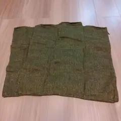 ★新品　クッションカバー　２枚セット カーキ