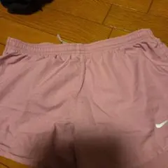 ナイキ　ショートパンツ