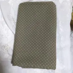 オリーブグリーン　ドット　生地