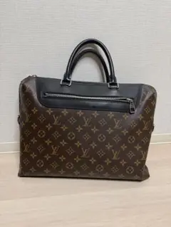 Item thumbnail for item 99f2b446-7a8c-4b19-824f-4710d8d0b616