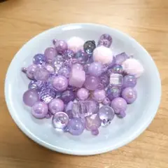 カン付きビーズ　紫