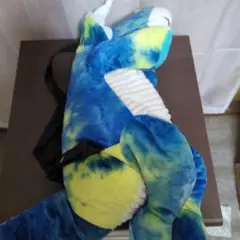 恐竜型リュック トリケラトプス