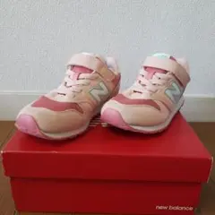 New Balance 373 ピンク スニーカー ベルクロストラップ付き