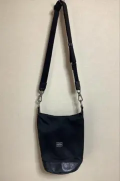 Item thumbnail for item 7d0cef6d-6adc-4c5c-9f1c-535a7ef3ac8b