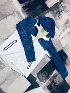 NIKE ウインドブレーカー薄手