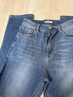 ルーニィー　LOUNIE ブルー ストレートデニム