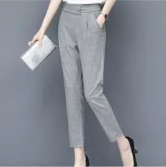 ウエストボタンクロップドパンツ　テーパード　 グレー