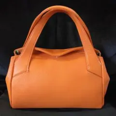 【美品】❇再度値下げしました❇オレンジレザー の軽いハンドバッグ