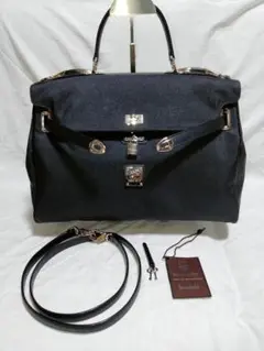 Item thumbnail for item 35b7de42-69e5-4324-b2c5-3d2135c703c1