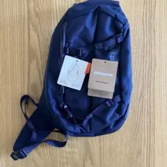 Patagonia パタゴニア　アトム8 ネイビー
