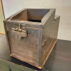 Item thumbnail for item 64925266-7d82-43f0-aa6d-840618d1f997