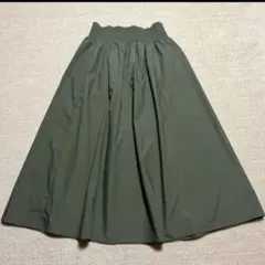 GU オリーブグリーン フレアスカート