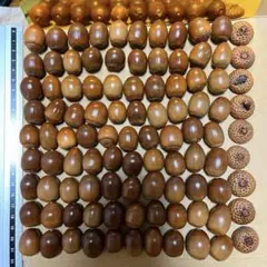 どんぐり90個と帽子セット　　Zas-1