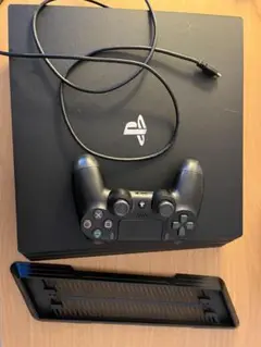 PS4 Pro 1TB 本体 コントローラー　USBケーブル　縦スタンド