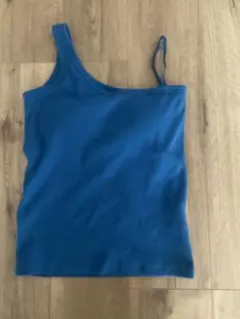 カップ付きワンショルダータンクトップ