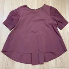組曲　パフスリーブ　ペプラム　Vネック半袖ブラウス　ふじ色