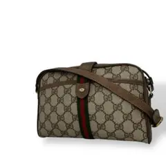 Item thumbnail for item 6cf17db7-00c3-4f19-9844-78a3272bf7a9