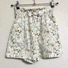 リバティ柄　ショートパンツ　花柄　草花柄　140cm