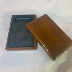 【端硯　馬尾波紋の入る馬肝色美石】◆長方七吋◆上質唐木箱◆北嶺◆検→端渓・歙州 端硯 馬尾波紋の入る馬肝色美石】◇長方七吋◇