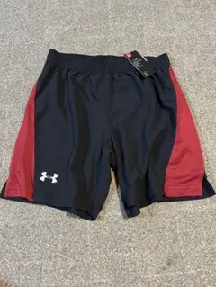 アンダーアーマー　ハーフパンツ　タグ付き　未使用