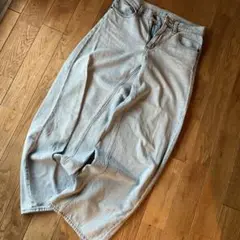 GU ワイドデニム　ライトブルー　M