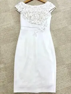 美品⭐︎お値下げ　ホワイト 花柄レース ワンピース