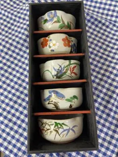 乾山梅型小付揃　花柄手描き陶器ボウル5個セット