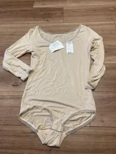 【グンゼ新品タグ付き】BODYON ベージュ ボディスーツ M