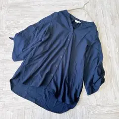 シャツ【M】ネイビー Vネック 袖リボン きれいめ オフィスカジュアル 美品