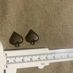 ブロンズ ハート型チャーム 2個セット　金属