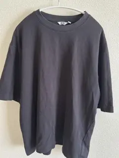UNIQLOTシャツ