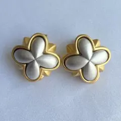 Monet モネ イヤリング ヴィンテージ 花 四つ葉 ゴールド