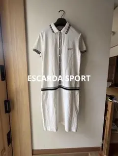 未使用品　ESCADA GOLF ロゴプリントジャケットとキュロットのセット 未使用品 ESCADA GOLF ロゴプリントジャケットとキュロットの