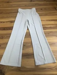 FLC センタープレスパンツ