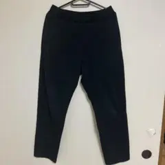 UNIQLO 黒 スラックス サイズS