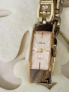 Item thumbnail for item 040af00c-ade4-4f8b-a315-c7d197c30a98