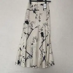 新品　ヤマダヤ　aga アートプリント ロングスカート　アイボリー