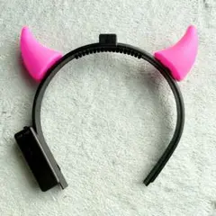 ツノ カチューシャ 光る 電池なし ピンク 美品